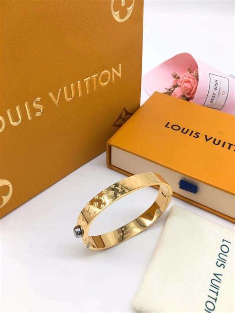 louis vuitton van cleef bracelet|Louis Vuitton bracelet diamond.